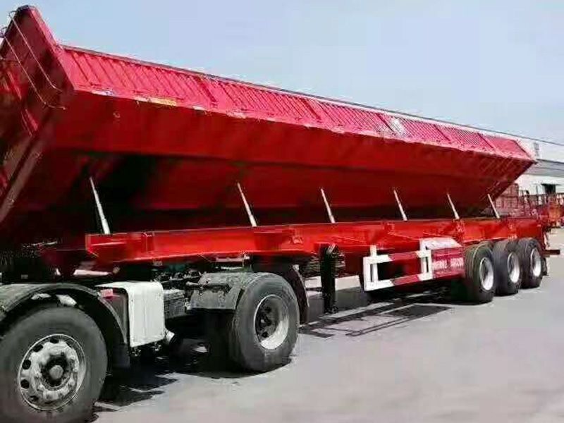 自卸车