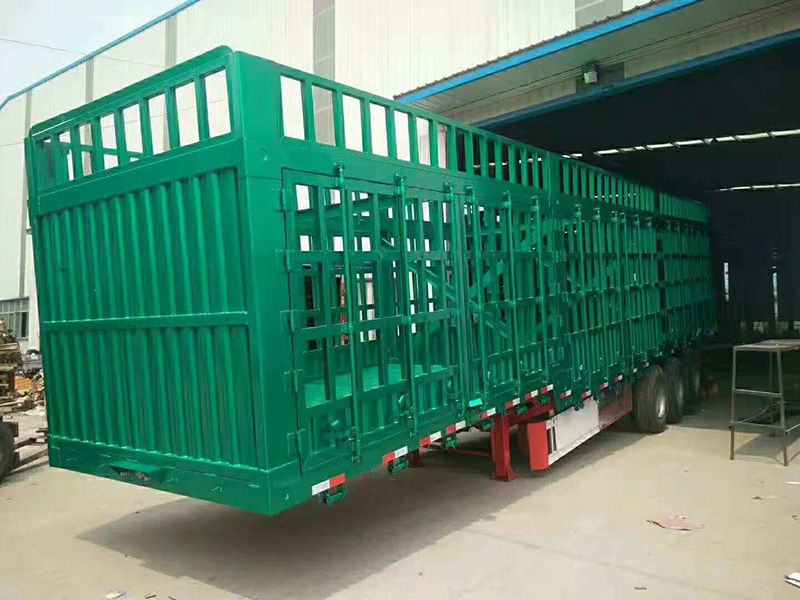 仓栅半挂车