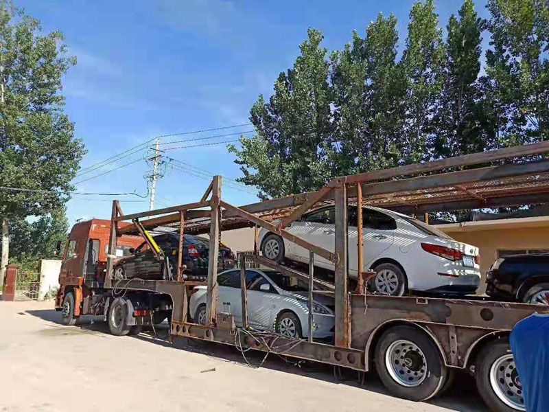 轿车运输车