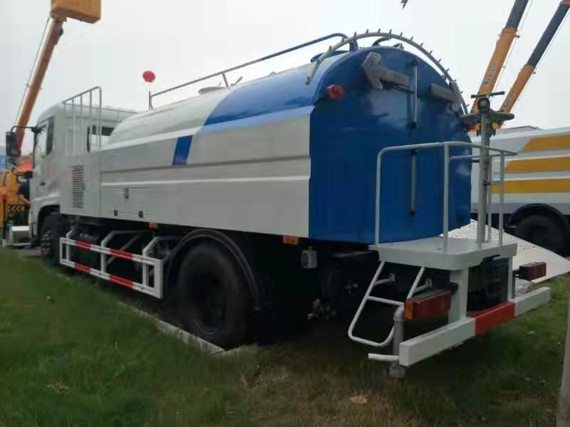 环卫车