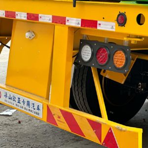 骨架中翻自卸车