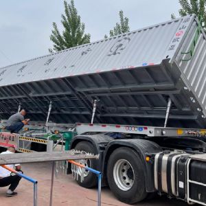 骨架侧翻自卸车